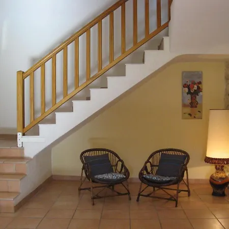 Pretty Stone House With Terrace And Garden, Lussan *