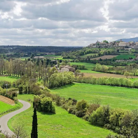 Holiday home Pretty Stone House With Terrace And Garden, Lussan