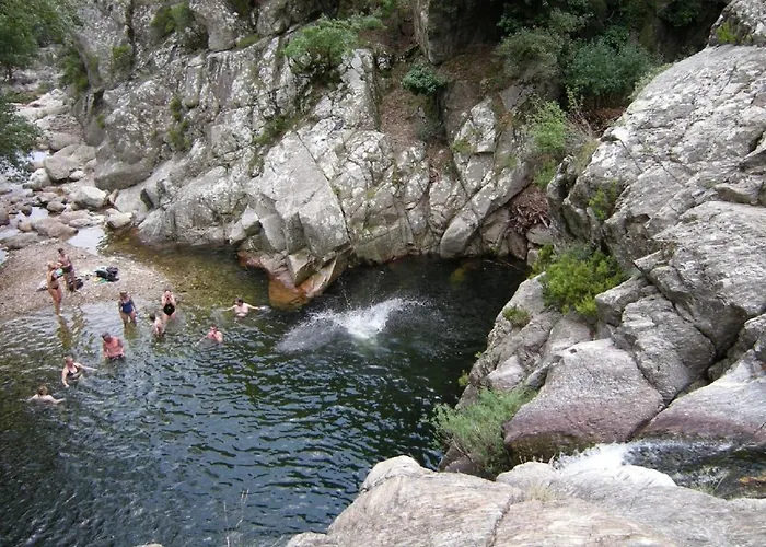 In Near Pont Du Gard * Lussan (Gard)